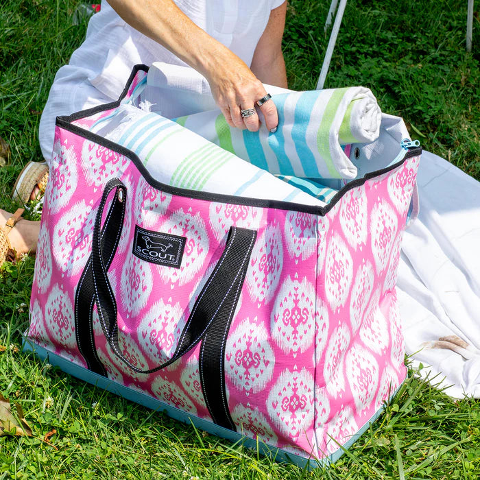 Pack in Style: Scout Travel Bags for Every Summer Adventure