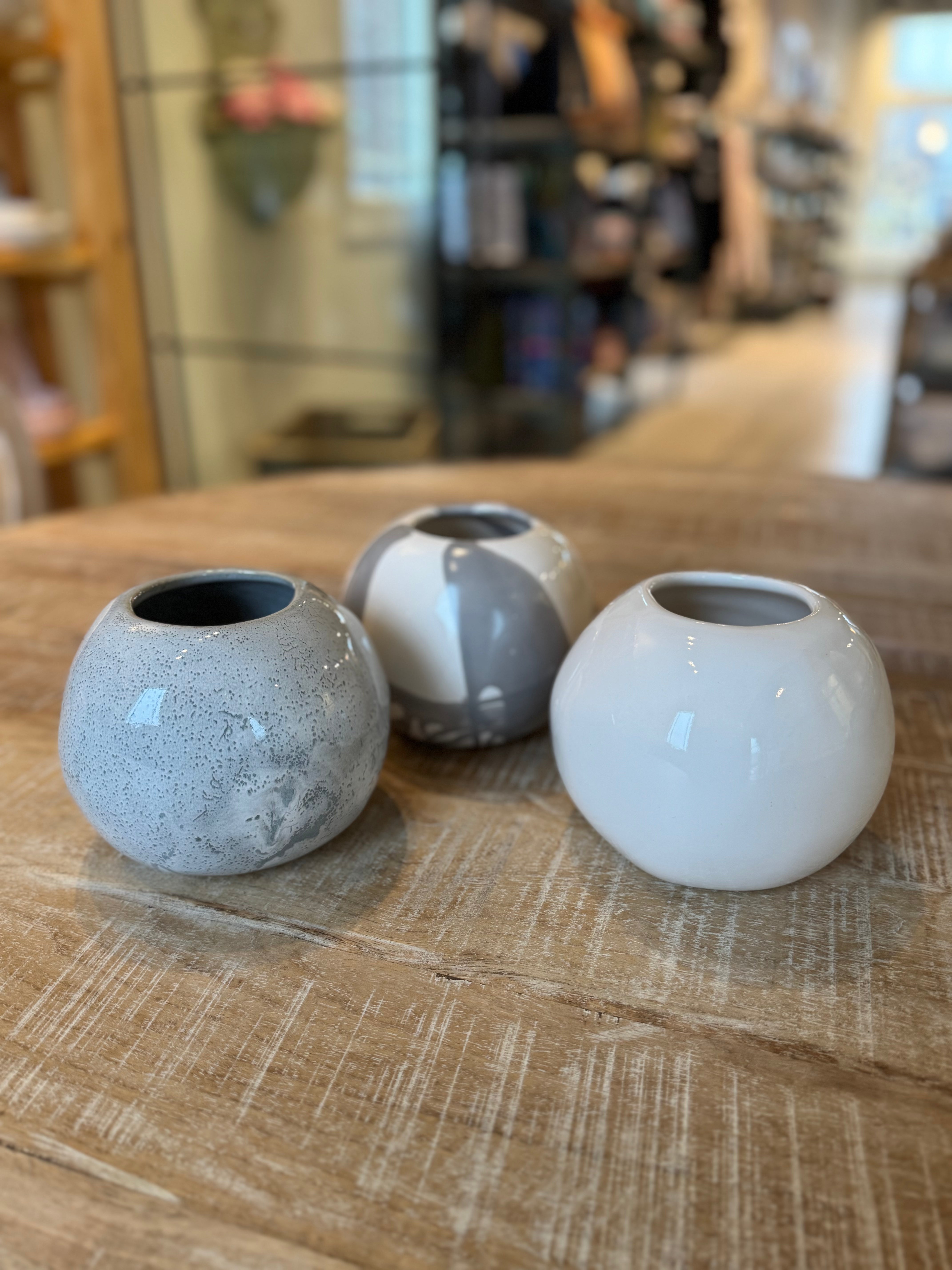 Alex Marshall Small Sphere Vase - Thumbnail 4
