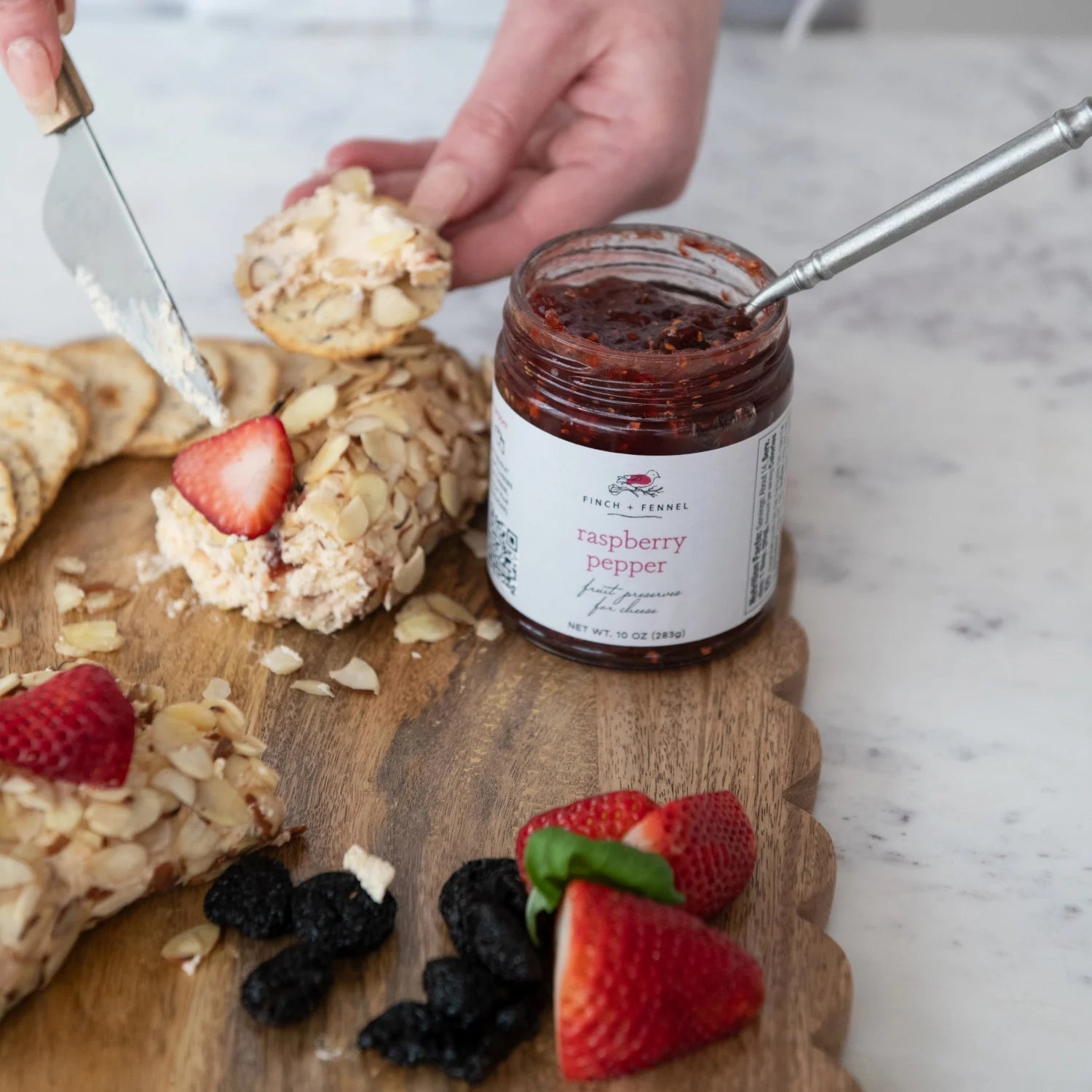 Hot Pepper Raspberry Rpesevers Raspberry Pepper Fruit Preserves for Cheese – 10 oz – Chêne Blanc